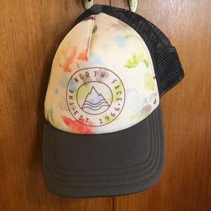The North Face hat nwt